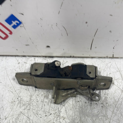 Mercedes Sprinter W906 REAR LEFT N/S UPPER LOCK LATCH SLIDING DOOR P/N A9067300435