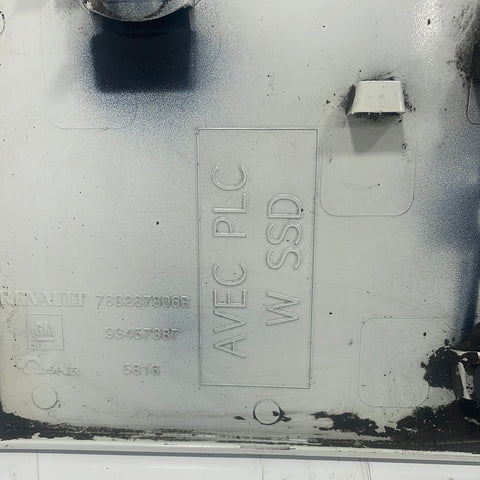 Renault Trafic/Vauxhall Vivaro/Nissan NV300 MOULDING UNDER FUEL FILLER FLAP PASSENGER'S SIDE (WHITE) 2014-2019 P/N 788287806R