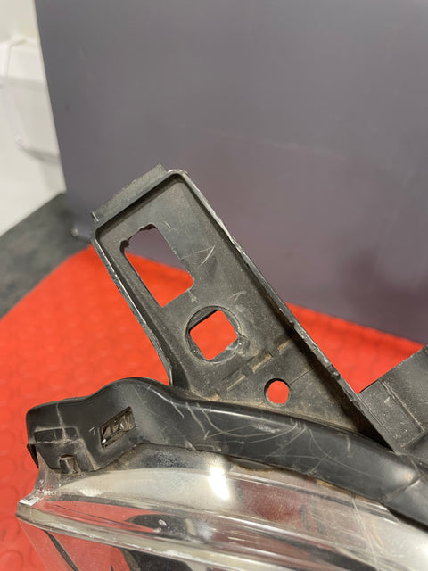 Peugeot Partner HEADLIGHT RIGHT DRIVERS SIDE 2012-2015 P/N 9677202180