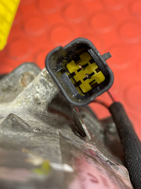 Citroen Berlingo/Peugeot Partner/Vauxhall Combo/Toyota Proace City AIR CONDITIONING PUMP 1.5 2 PIN 2019-2024 P/N 9810349980 - 4