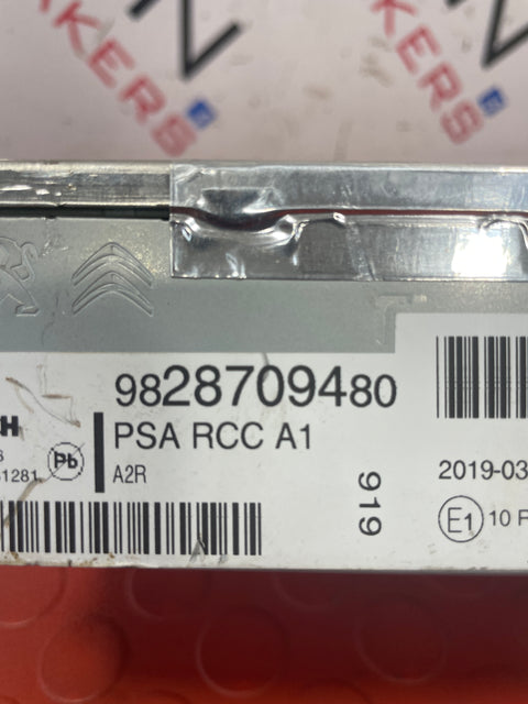 Citroen Dispatch/Peugeot Expert/Toyota Proace RADIO STEREO HEAD UNIT 2019-2024 P/N 9828709480