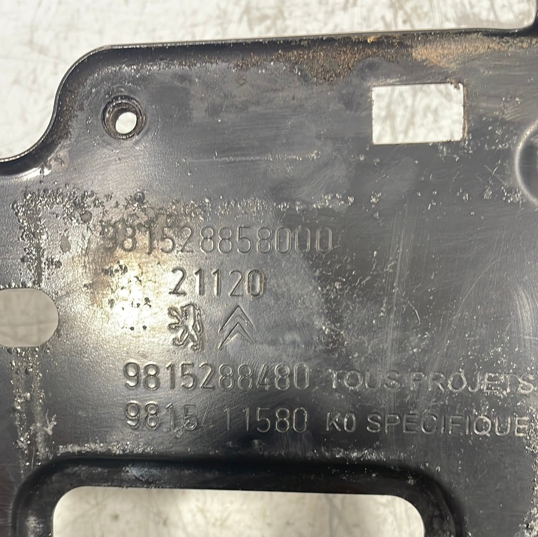 Citroen Dispatch/ Peugeot Expert/ Toyota Proace/ Vauxhall Vivaro(19) BATTERY TRAY 981528858000
