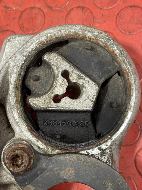 Citroen Berlingo/Peugeot Partner DRIVESHAFT MOUNT 2015-2018 P/N 81090780