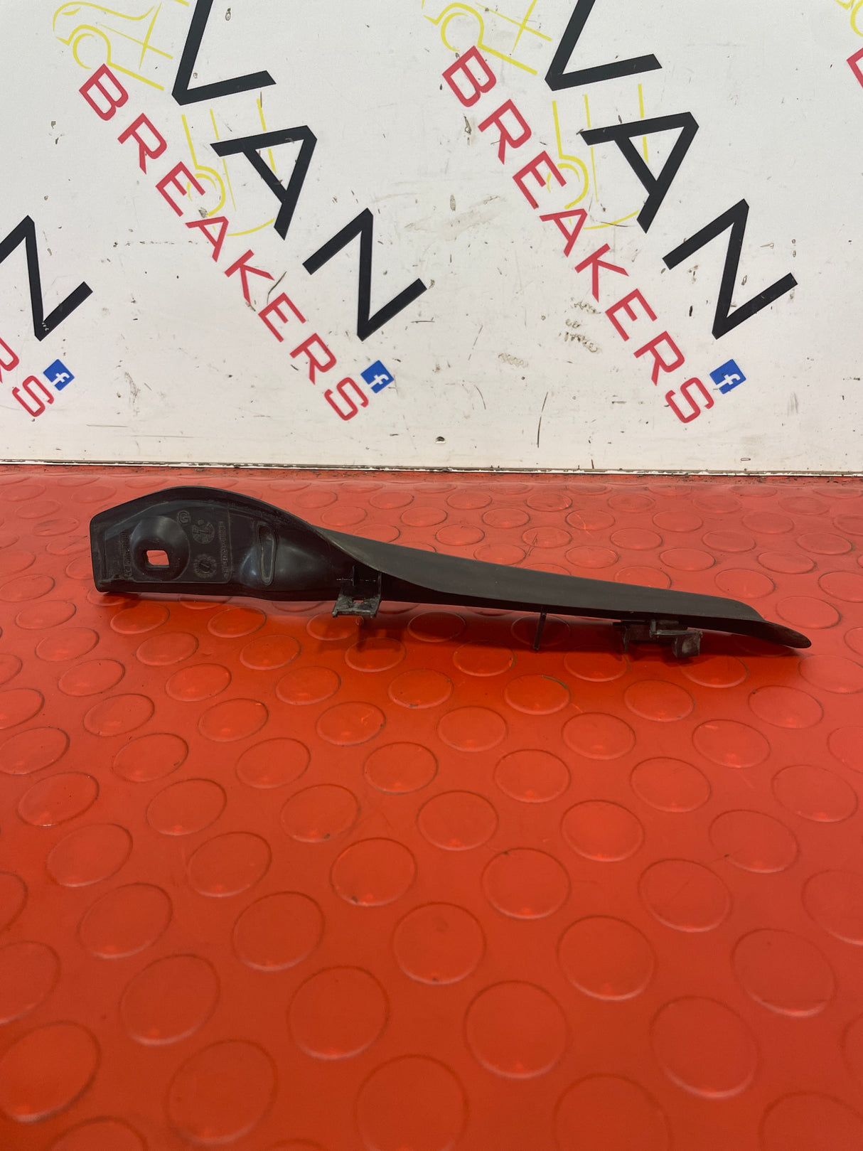 Citroen Berlingo/ Peugeot Partner/ Vauxhall Combo/ Toyota Proace City FRONT LEFT WINDSHIELD TRIM 2019-2023 P/N 9819414280