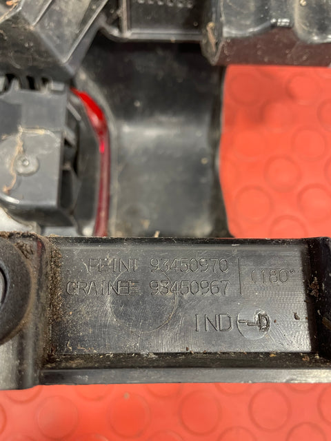 Renault Trafic/Vauxhall Vivaro REAR TAILLIGHT LENSE (Scraped Lens W/O Bulb Mounting/Holder) Drivers Side 2014-2019 P/N 93450968 - 1