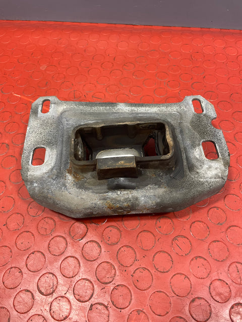 Citroen Berlingo/Peugeot Partner/Vauxhall Combo/Toyota Proace City GEARBOX MOUNTING 2019-2024 P/N 9673768480