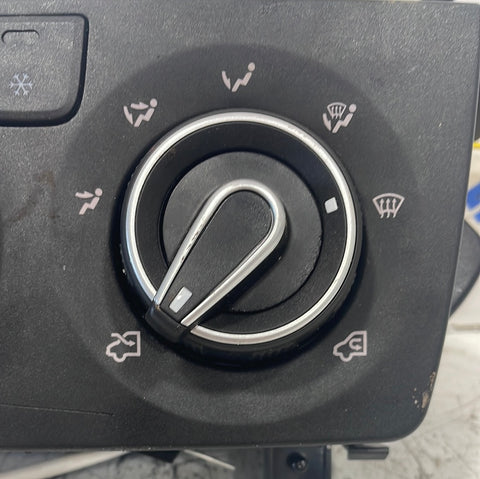 Citroen Relay/ Peugeot Boxer/ Fiat Ducato HEATER CONTROLS 2019-2024 P/N MR14641530