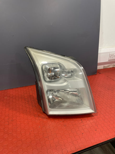 Ford Transit HEADLIGHT ASSEMBLY Mk7 2007-2013 Drivers Side (DAMAGED MOUNTING BRACKET) P/N 6C1113W029BG