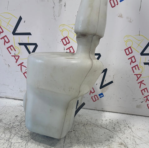 Renault Master WASHER FLUID BOTTLE (WITH PUMP) 2010-2018 P/N 2891000023R