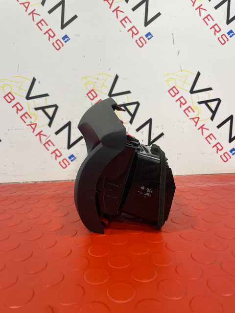 Toyota Hilux Mk8 DRIVERS SIDE DASH VENT 2017-2021 P/N 5565-0KK050