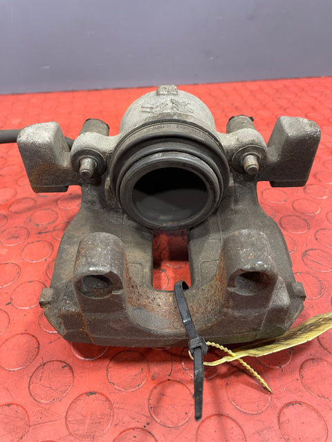 Citroen Berlingo/Peugeot Partner FRONT BRAKE CALIPER Passenger Side 2018-2024 P/N 9830798880