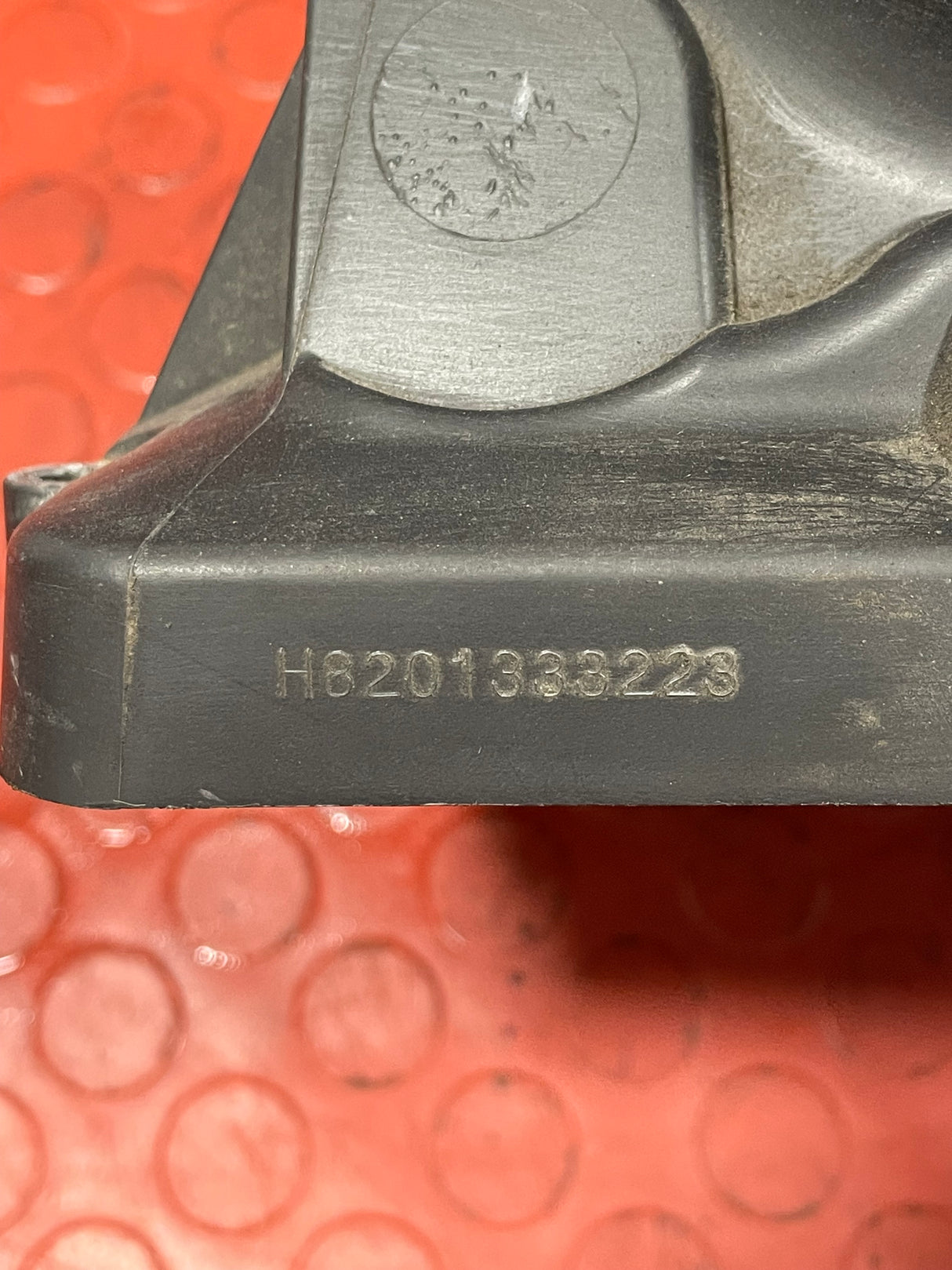 Renault Trafic/Vauxhall Vivaro/Nissan NV300 AIR BOX LID AND MAF SENSOR 1.6 2014-2019 P/N H8201333223