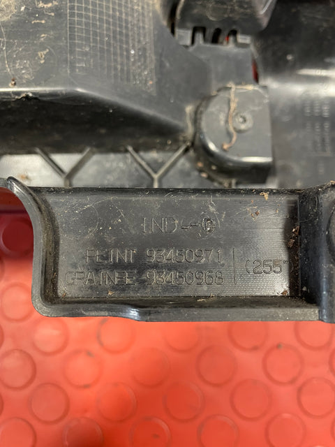 Renault Trafic/Vauxhall Vivaro REAR TAILLIGHT LENSE (Scraped Lens W/O Bulb Mounting/Holder) Drivers Side 2014-2019 P/N 93450968 - 1