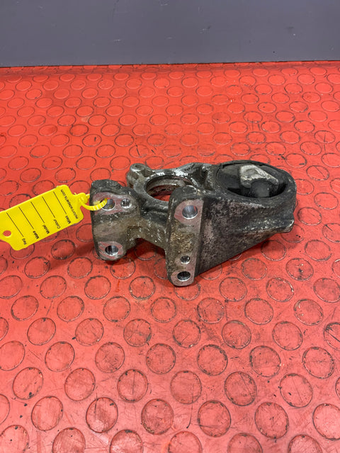 Citroen Berlingo/Peugeot Partner DRIVESHAFT MOUNT 2015-2018 P/N 81090780 - 1