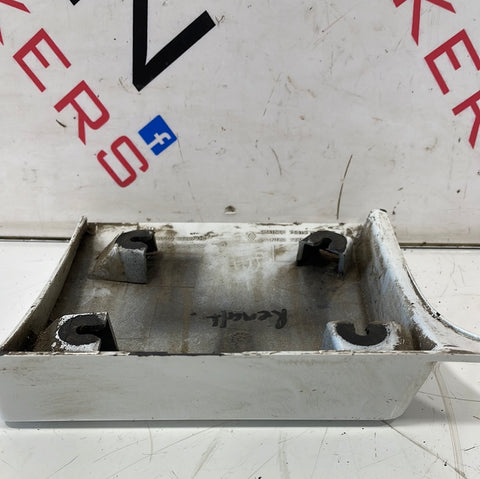 Renault Trafic PASSENGER SIDE NEAR PILLAR TRIM (Gloss White) 2014-2019 P/N 798194839R