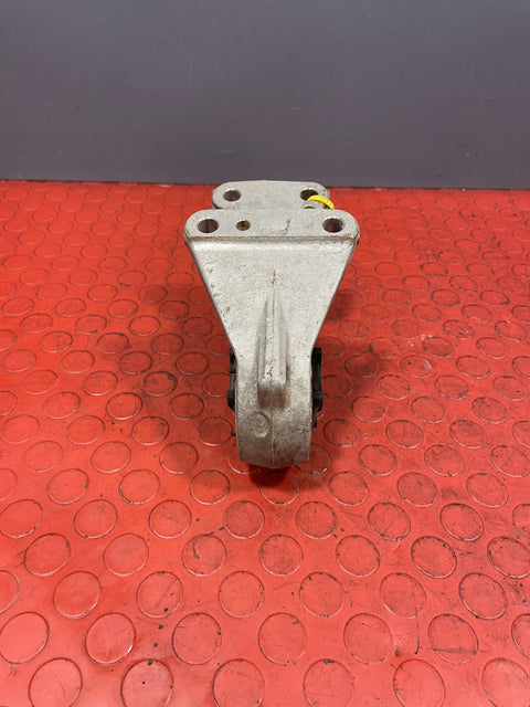 Citroen Berlingo/Peugeot Partner DRIVESHAFT MOUNT 2015-2018 P/N 81090780