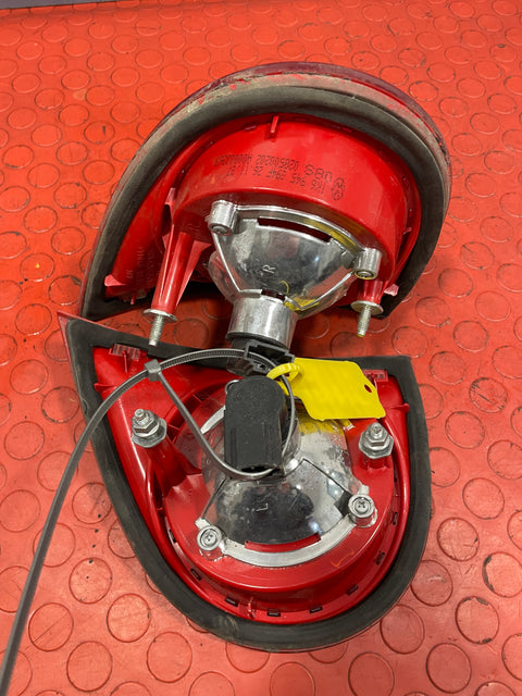 Volkswagen Golf REAR TAILGATE LIGHT TAILLIGHT Mk5 2004-2008 Left + Right P/N 1K6945094F