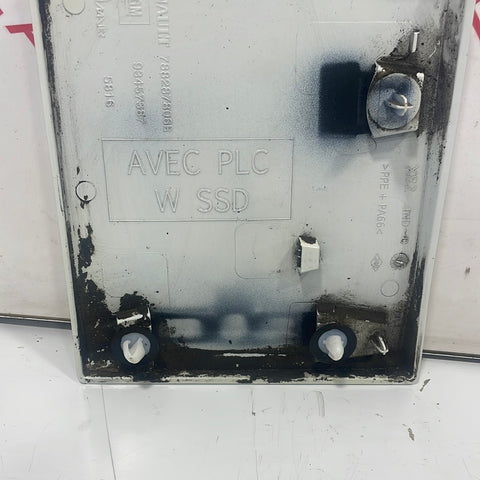 Renault Trafic/Vauxhall Vivaro/Nissan NV300 MOULDING UNDER FUEL FILLER FLAP PASSENGER'S SIDE (WHITE) 2014-2019 P/N 788287806R