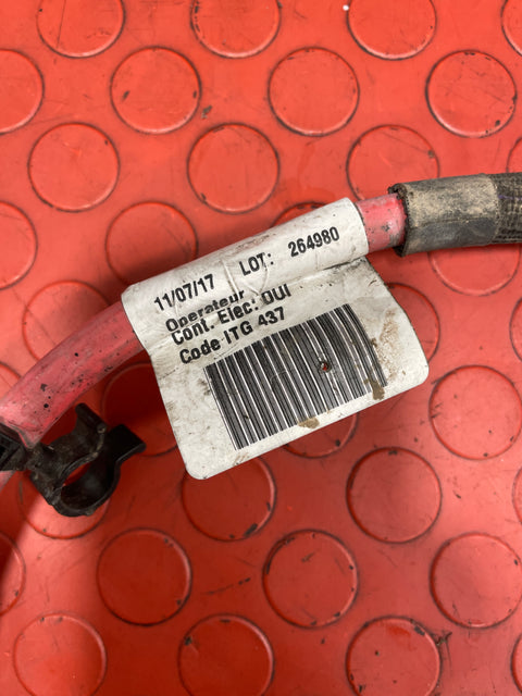 Renault Trafic/Vauxhall Vivaro/Nissan NV300 POSITIVE BATTERY CABLE 1.6 2014-2019 P/N 240801846R / 93455627
