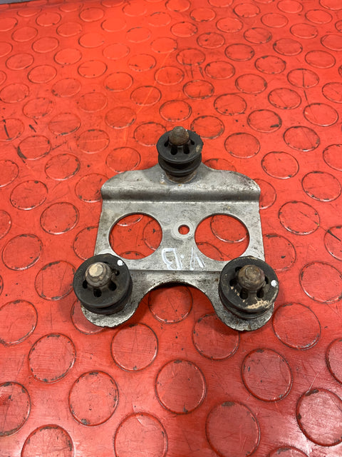 Volkswagen T5 Transporter ABS MODULE MOUNTING BRACKETS 2003-2010 P/N 7L8614235