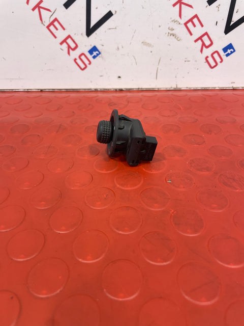 Renault Master WING MIRROR ADJUST KNOB SWITCH 2014 P/N 255784649R