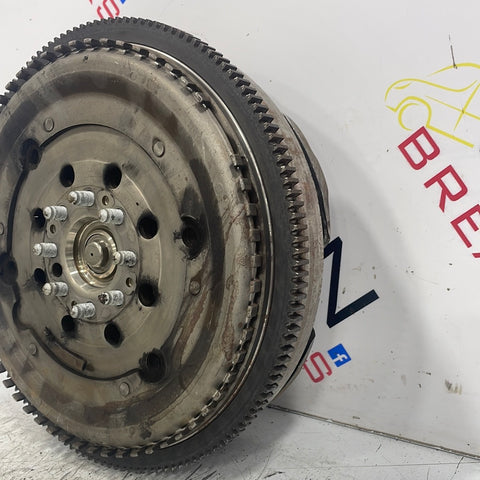 Volkswagen Crafter/Mercedes Sprinter RWD CLUTCH KIT WITH CLUTCH PRESSURE PLATE AND FLYWHEEL 2.2 2007 P/N 0202507401