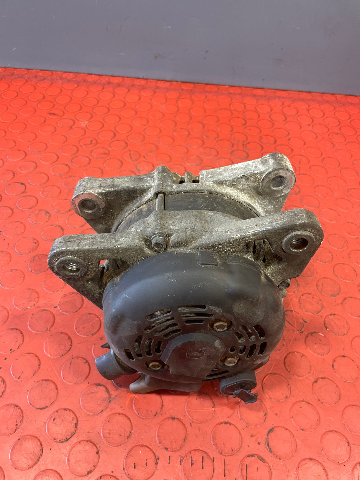 Citroen Berlingo/Dispatch /Peugeot Partner/Vauxhall Combo/Toyota Proace City ALTERNATOR 1.5 2019-2024 P/N 9820893880 - 9