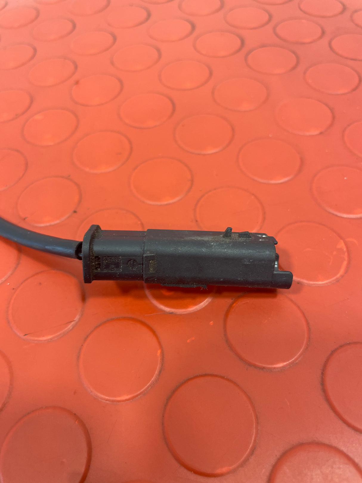 Vauxhall Combo E & Vauxhall Vivaro BONNET CATCH 2018-2023 P/N 9808870280