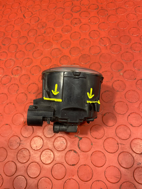 Citroen Berlingo/Peugeot Partner/Vauxhall Combo/Toyota Proace City FOG LIGHT ASSEMBLY (fits both sides) (BROKEN MOUNTINGS) 2019-2024 P/N 9837817180 - 2