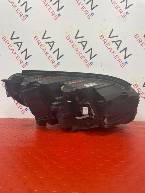 Citroen Dispatch/ Peugeot Expert/ Toyota Proace/ Vauxhall Vivaro (19) PASSENGER SIDE HEADLIGHT 2017-2024 (Damaged see pics) P/N 9808567980-D2