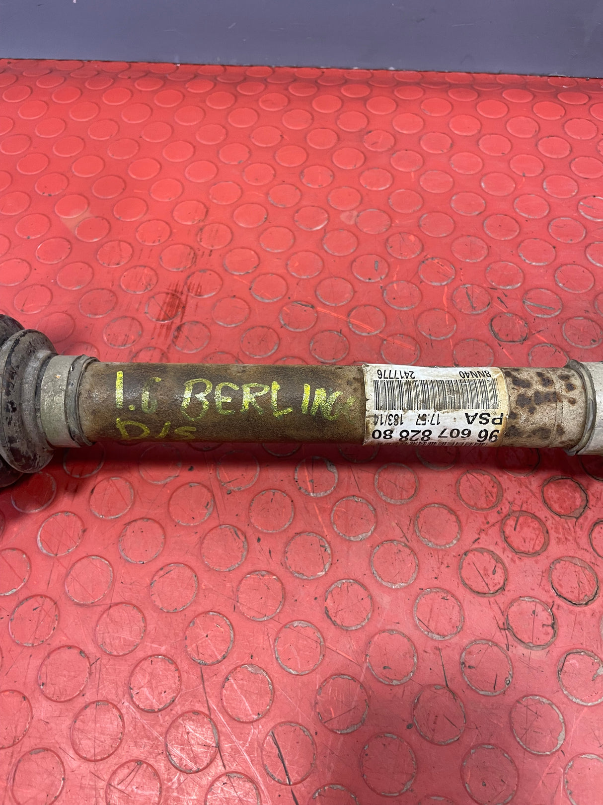Citroen Berlingo/Peugeot Partner DRIVESHAFT Drivers Side 1.6 2008-2018 P/N 9660782880