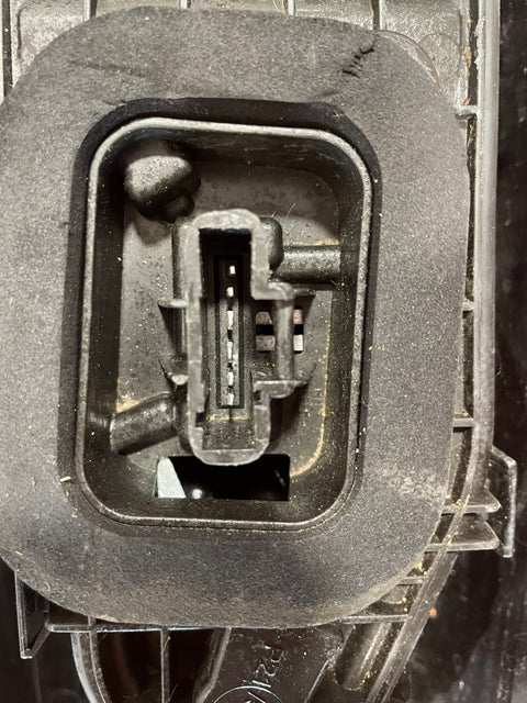 Citroen Berlingo/Peugeot Partner/Vauxhall Combo/Toyota Proace City DRIVERS SIDE TAILLIGHT (Scraped Lens) 2019-2024 P/N 9820554880 - 4