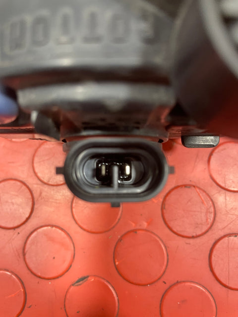 Citroen Berlingo/Peugeot Partner/Vauxhall Combo/Toyota Proace City FOG LIGHT ASSEMBLY (fits both sides) (BROKEN MOUNTINGS) 2019-2024 P/N 9837817180 - 2