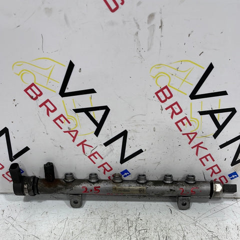 Volkswagen Crafter FUEL RAIL 2.5 TDI 2006-2010 P/N 076130093A