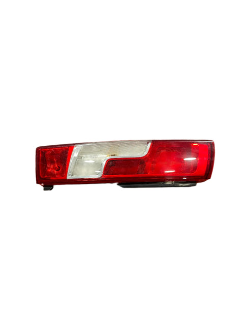 Peugeot Boxer REAR TAILLIGHT ASSEMBLY 2016-2019 Passenger side (Cracked lens) P/N 20620751