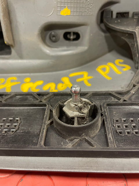 Renault Trafic/ Vauxhall Vivaro/ NV Primastar REAR TAILLIGHT ASSEMBLY MK2 2014-2019 P/N 265A66978