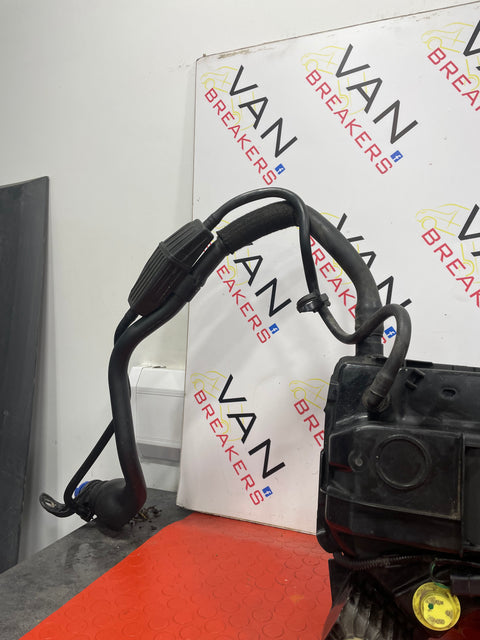 Citreon Berlingo/Peugeot Partner/Vauxhall Combo/Proace City 1.5 ADBLUE TANK COMPLETE WITH PUMP 2019> P/N 9832421480