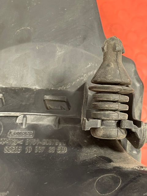 Ford Transit Connect AIR BOX WITH MAF SENSOR 1.5/1.6 TDCI 2013-2022 P/N AV619600BG - 1