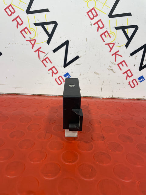 Citroen Berlingo/Peugeot Partner/Toyota Proace City/Vauxhall Combo PARKING SENSOR CONTROL MODULE 2019- 2023 P/N 9837674280