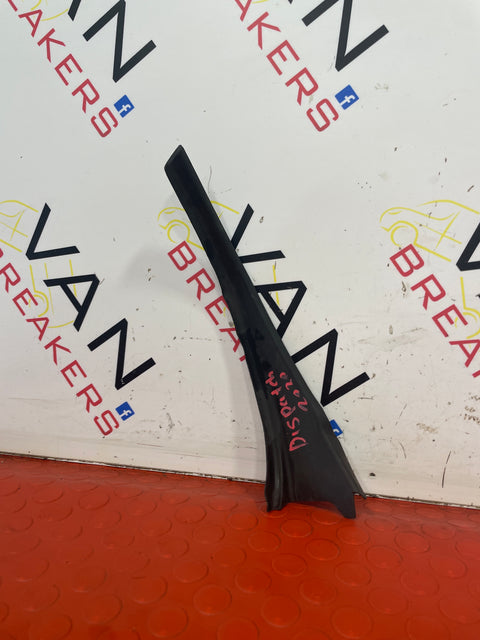 Citroen Dispatch/Peugeot Expert PASSENGER SIDE FRONT WEATHER STRIP SCUTTLE 2018-2024 P/S P/N 9812855277