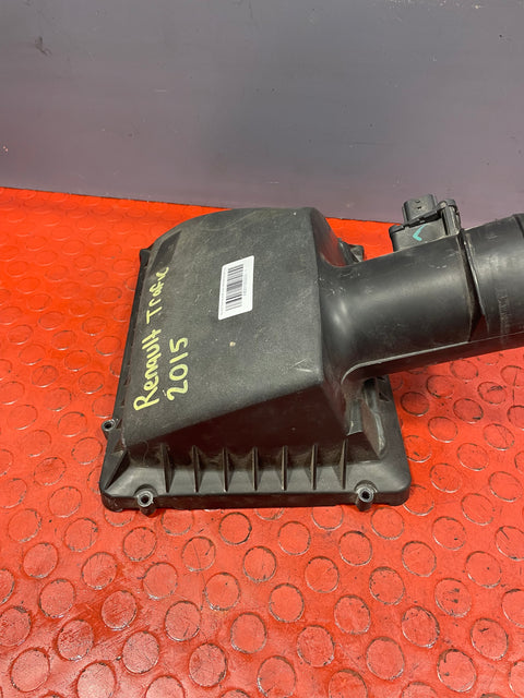 Renault Trafic/Vauxhall Vivaro AIR BOX LID WITH AIR FLOW METER 2014-2019 P/N H8201333223 - 1