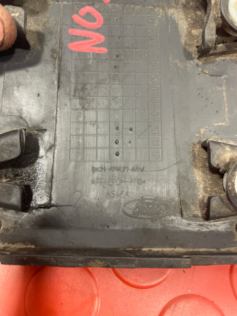 Ford Transit Custom P/S LEFT BELOW FUEL DOOR MOULDING P/N BK21V29427ABW