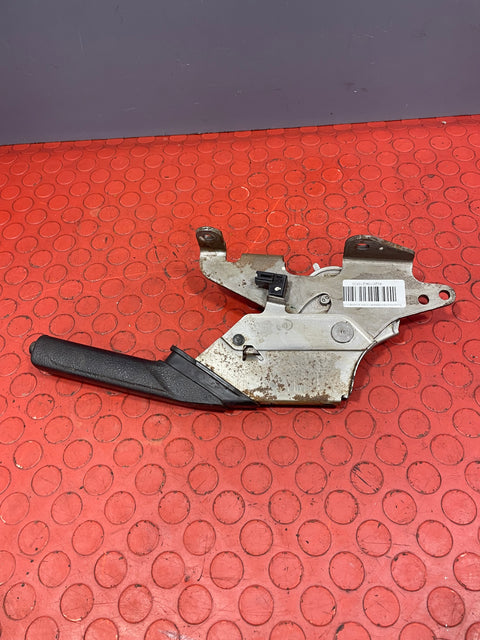 Toyota Hilux HANDBRAKE LEVER ASSEMBLY 2020 P/N 462010K210C0