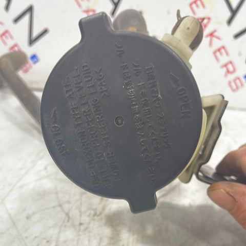 Nissan Navara POWER STEERING FLUID RESERVOIR AND PIPES 2017 P/N 49180EB700