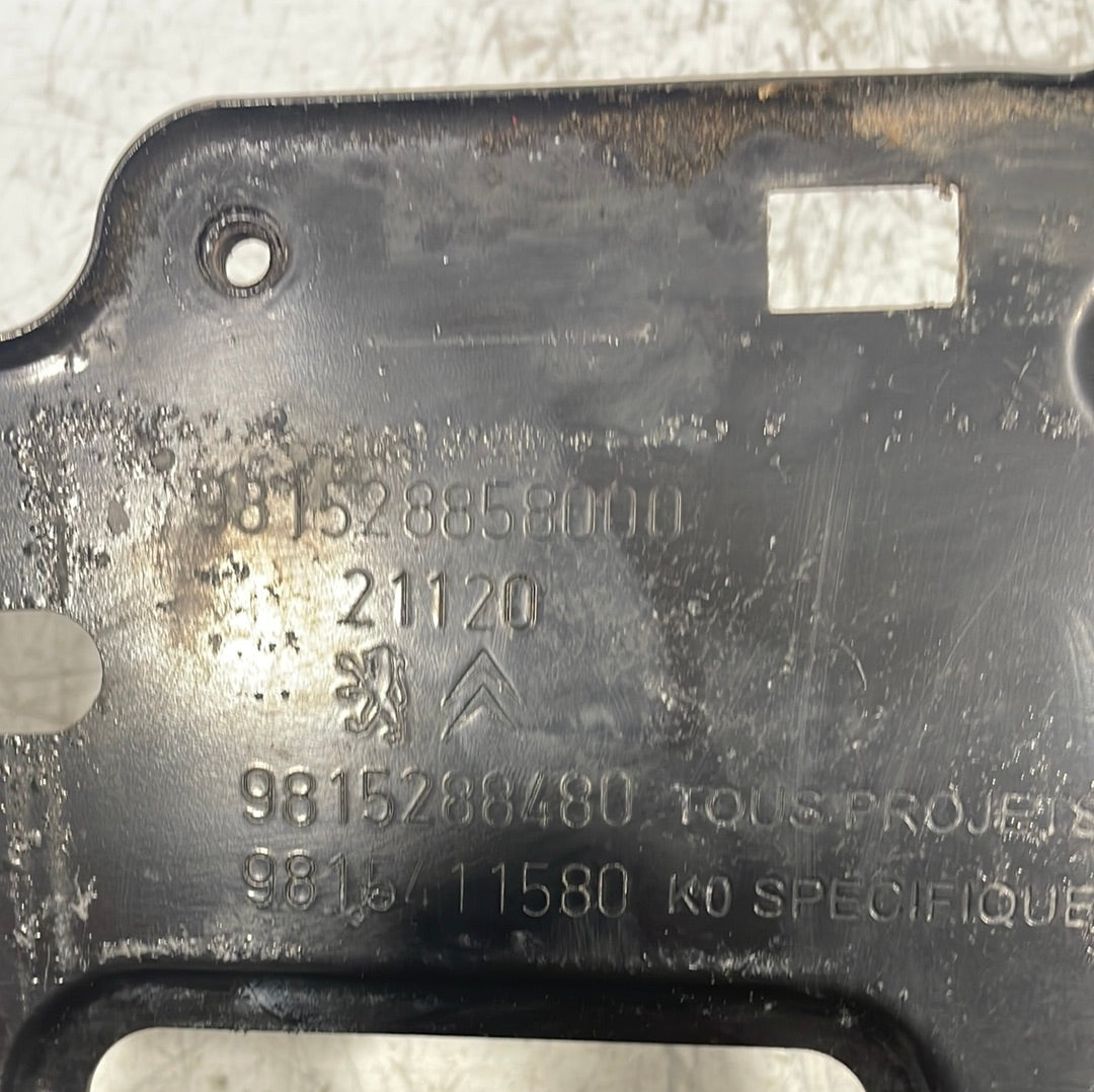 Citroen Dispatch/ Peugeot Expert/ Toyota Proace/ Vauxhall Vivaro(19) BATTERY TRAY 981528858000