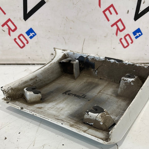 Renault Trafic PASSENGER SIDE NEAR PILLAR TRIM (Gloss White) 2014-2019 P/N 798194839R