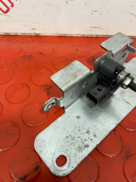 Nissan Navara AIRBAG SENSOR 2017 2.3L P/N 988303JA0A