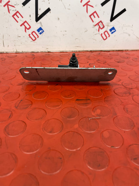 Nissan Navara AIRBAG SENSOR 2017 2.3L P/N 988303JA0A