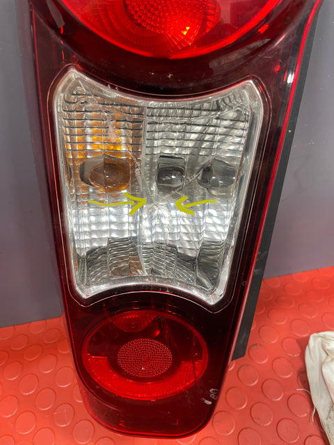 Citroen Berlingo/Peugeot Partner TAILLIGHT Driver's Side (Damage Mounting & Minor Lens Crack) 1.6 2012-2018 P/N 9680607880 - 2