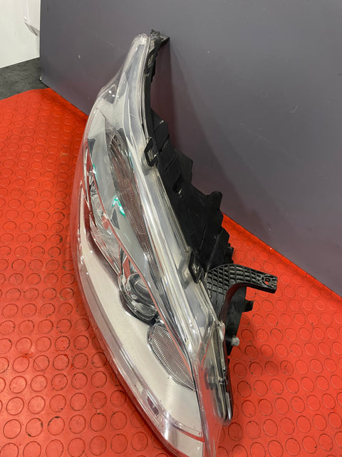 Ford Transit Custom HEADLIGHT ASSEMBLY Driver's Side Chrome Interior (1 mounting point damage) 2013-2018 P/N BK2113D152B - 1